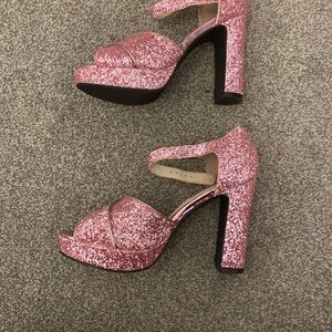 2 Lips Too Sparkling Pink Heels